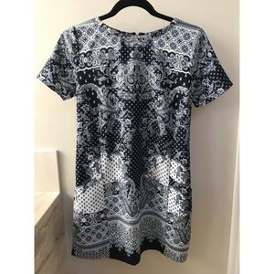 Crêpe shift dress